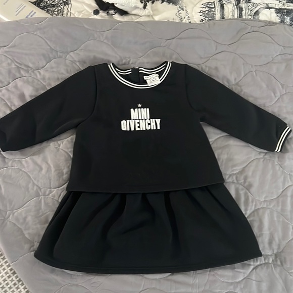 MINI GIVENCHY baby black dress 12m